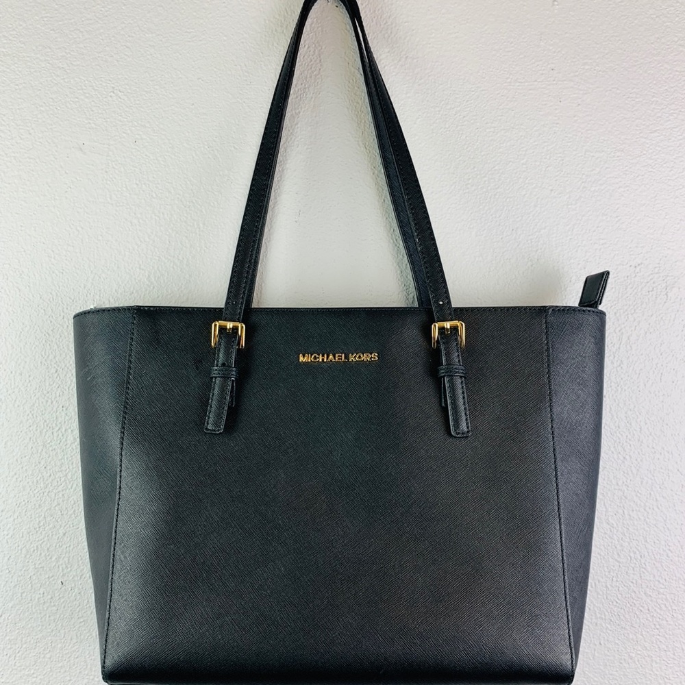 Micheal Kors handbag